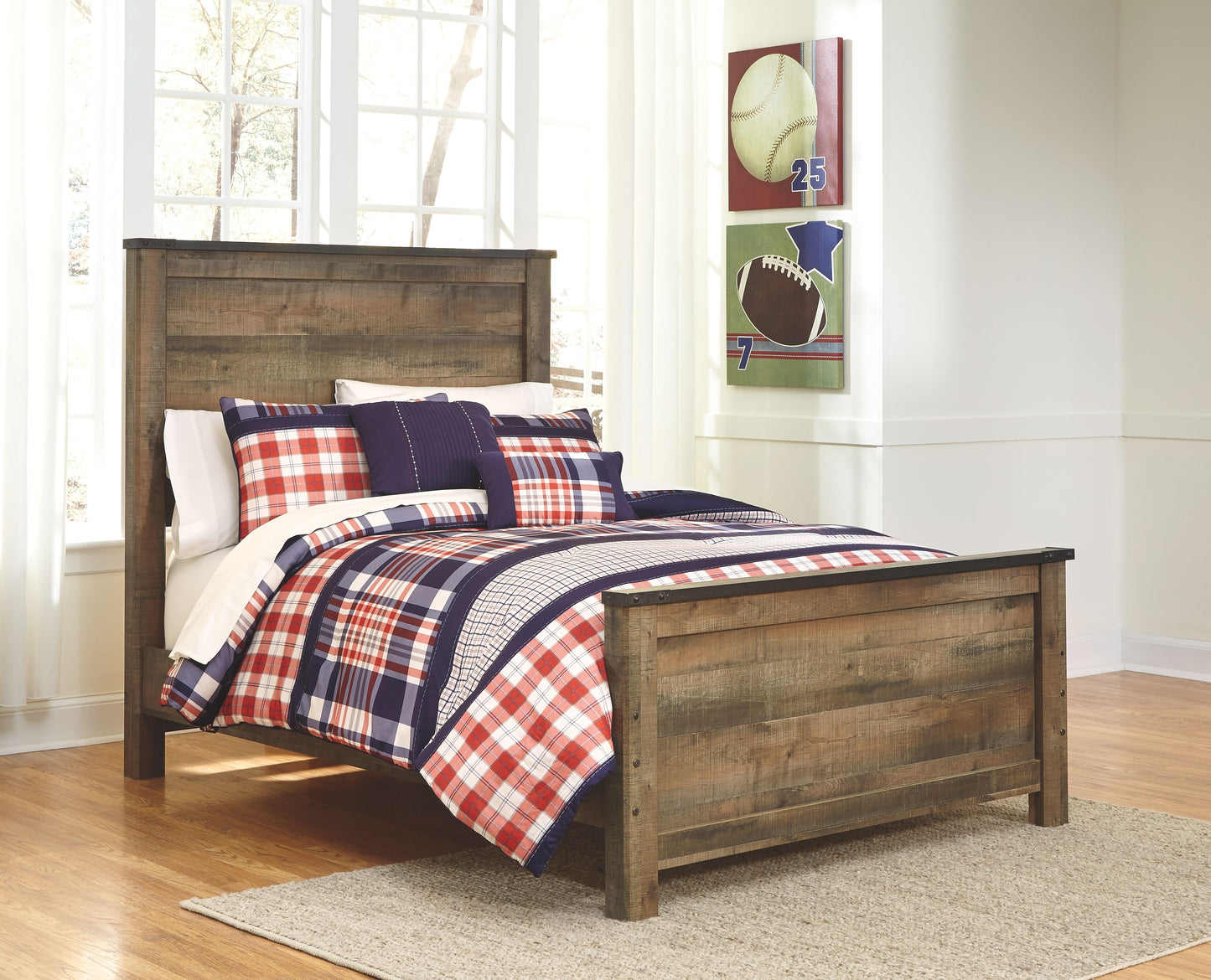 Trinell - Panel Bed
