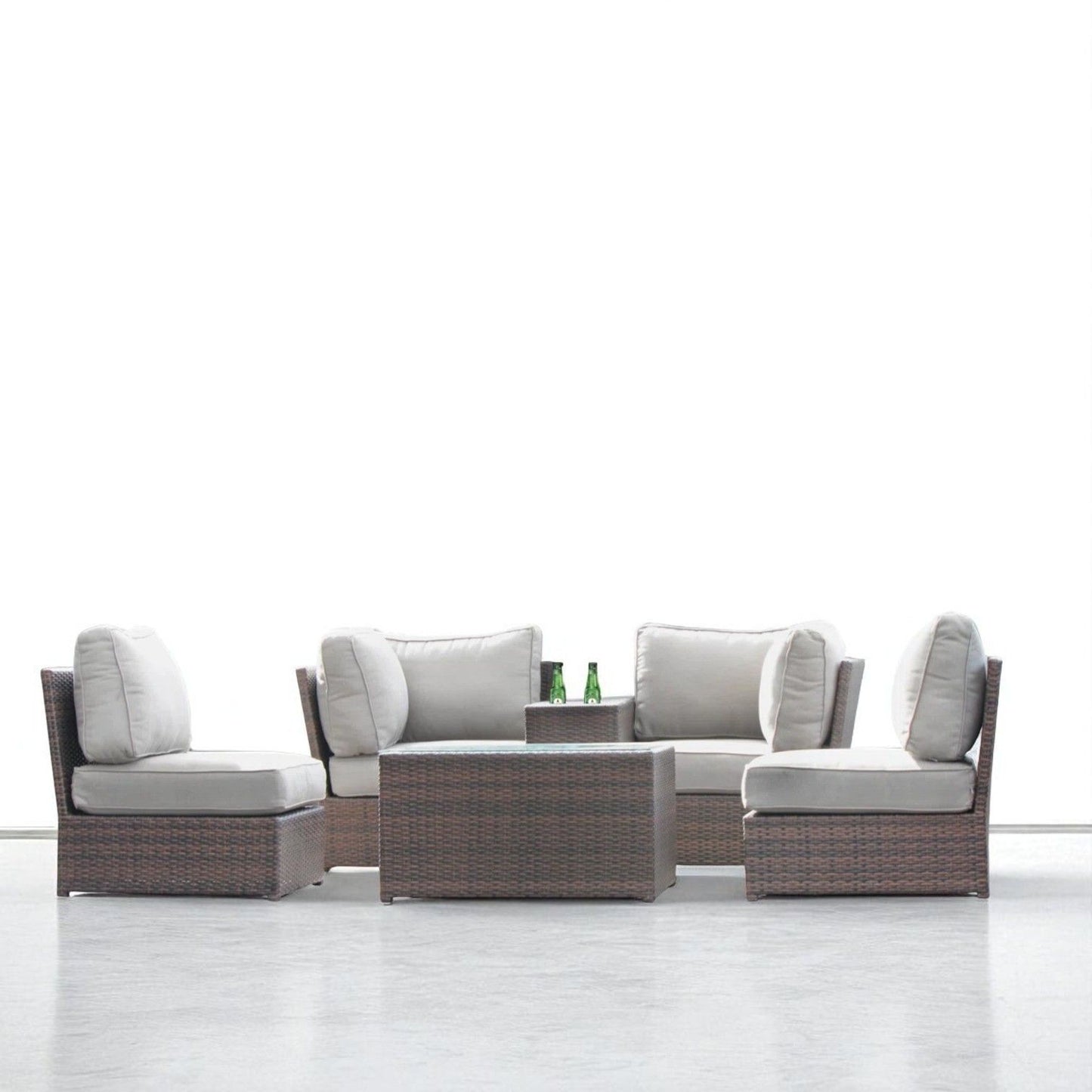 Comfortable Modern Patio Rattan Sectional Set With Cushions