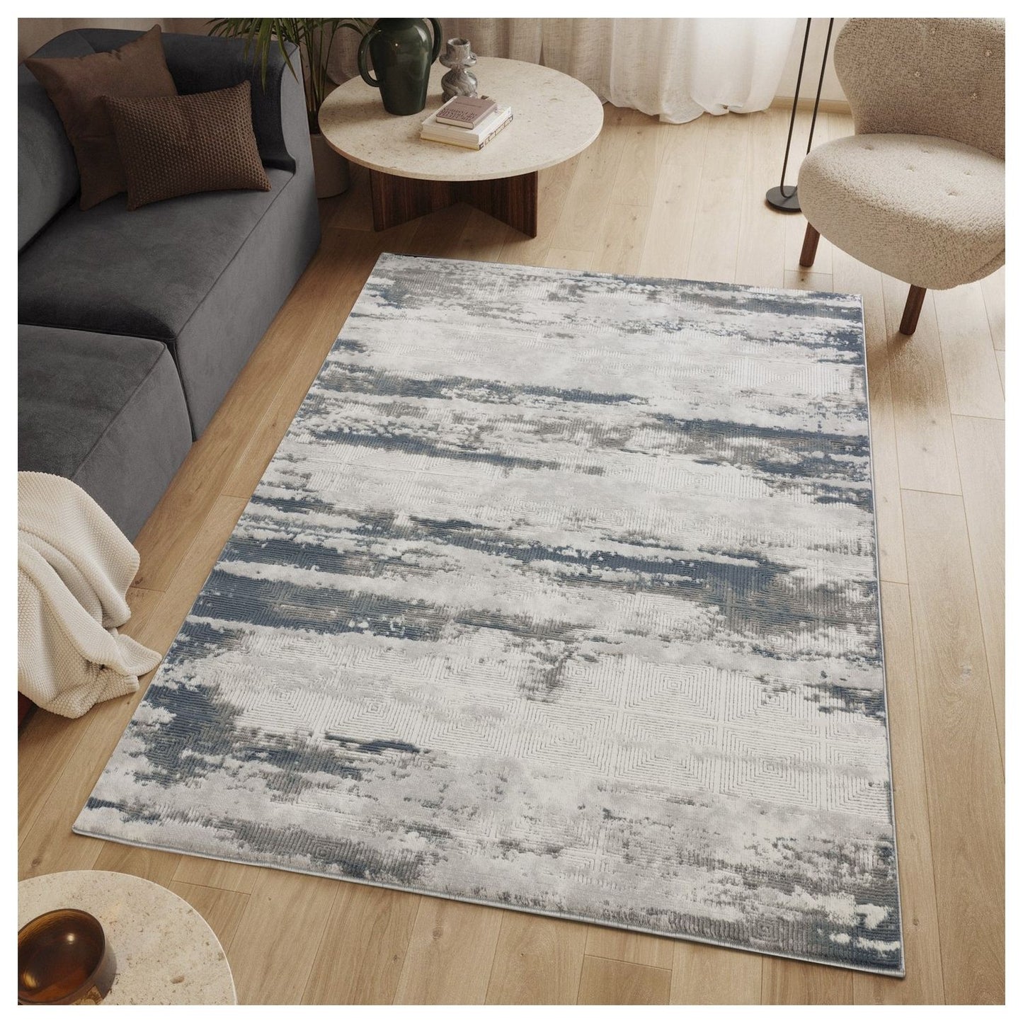 Geometrix - 5'3" X 7'3" Area Rug With Geometric 3D Effect - Gray / Ivory